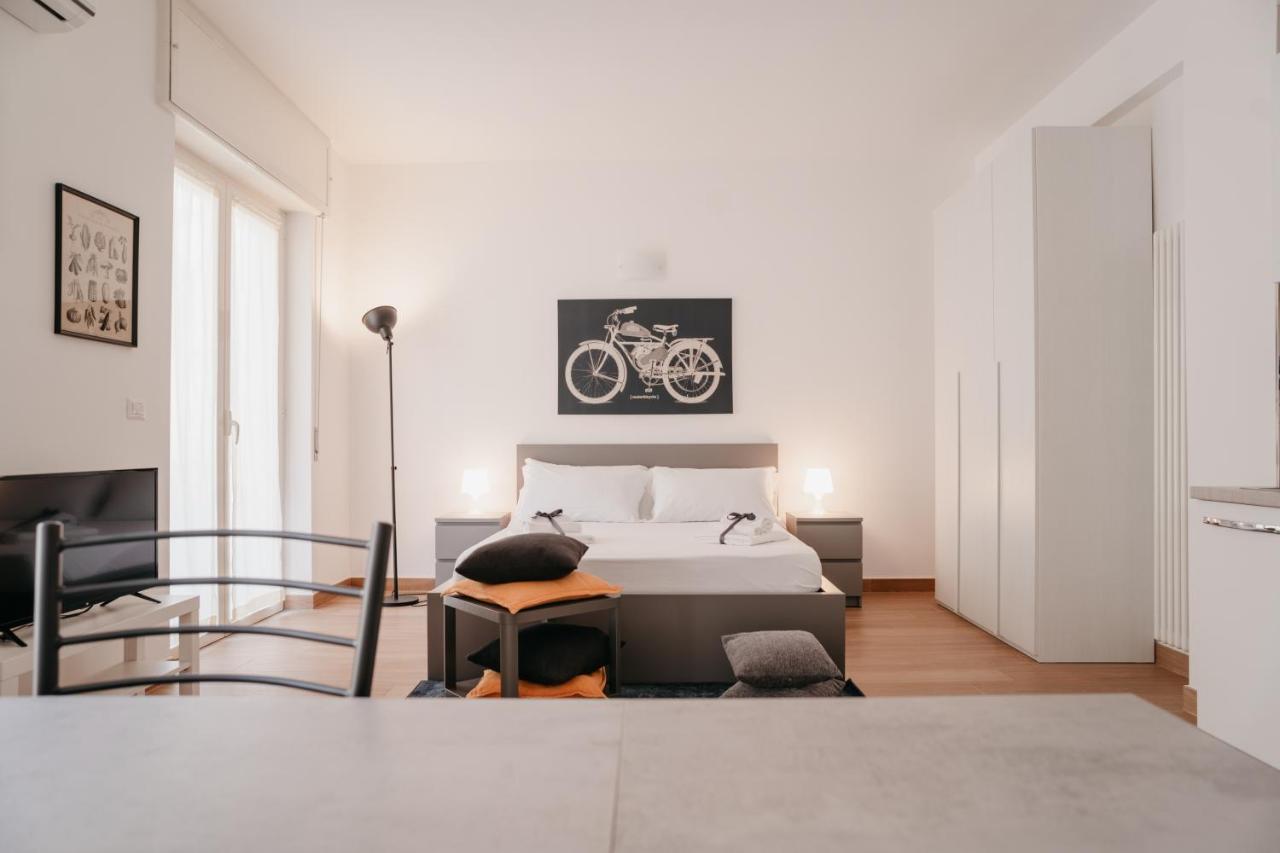 Brombeis Aurea By Casanapoletana - Town Center Apartment Наполи Екстериор снимка