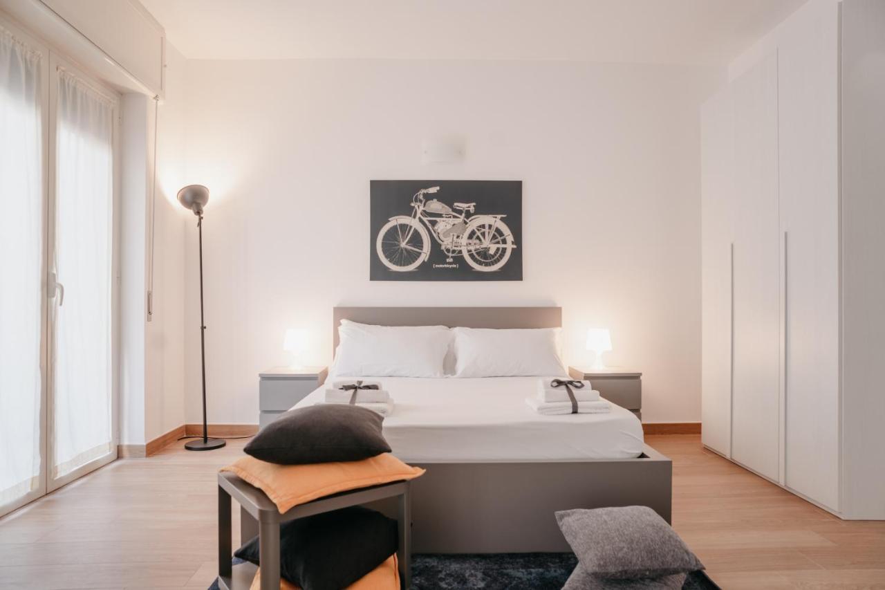 Brombeis Aurea By Casanapoletana - Town Center Apartment Наполи Екстериор снимка