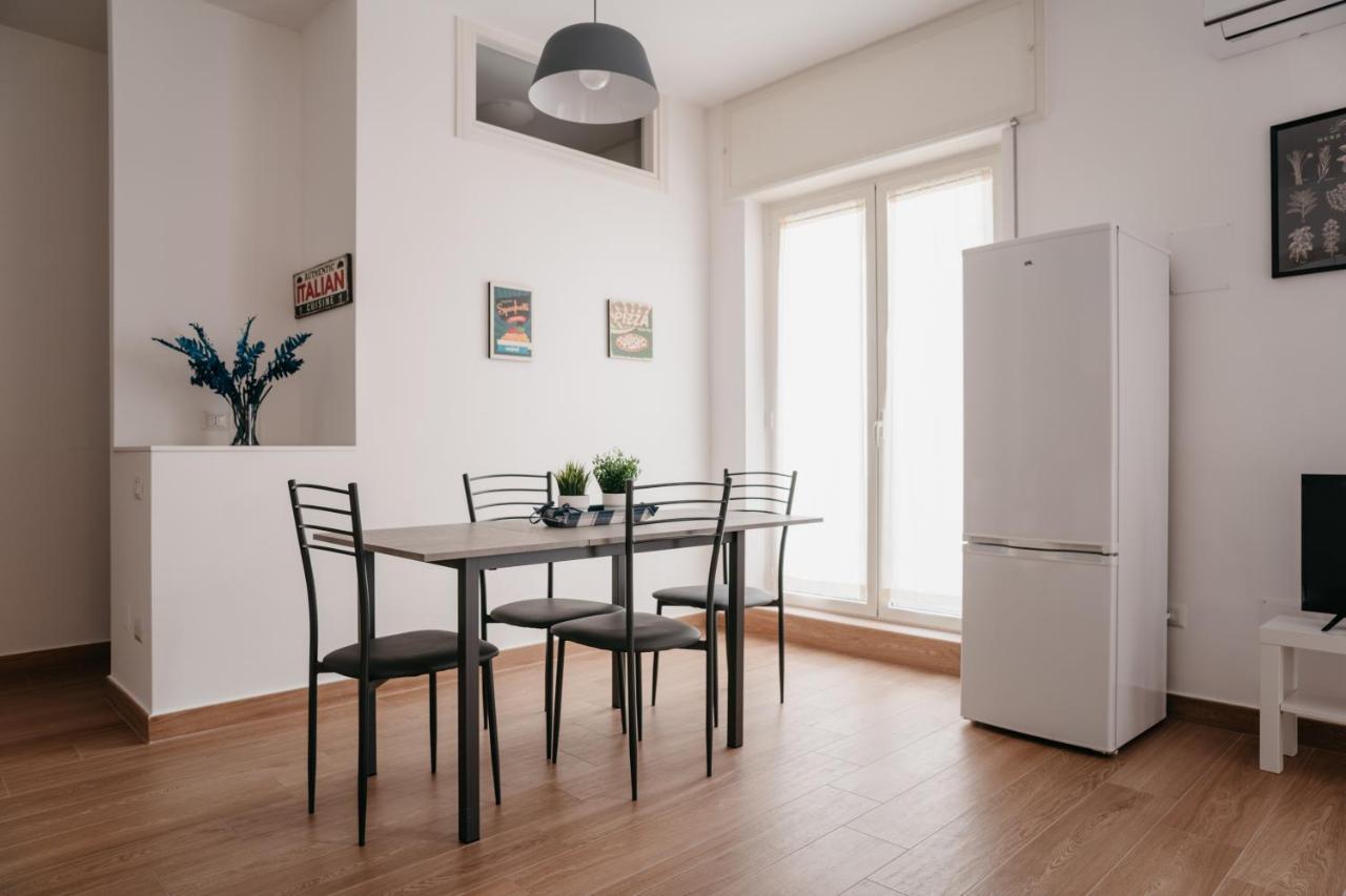 Brombeis Aurea By Casanapoletana - Town Center Apartment Наполи Екстериор снимка