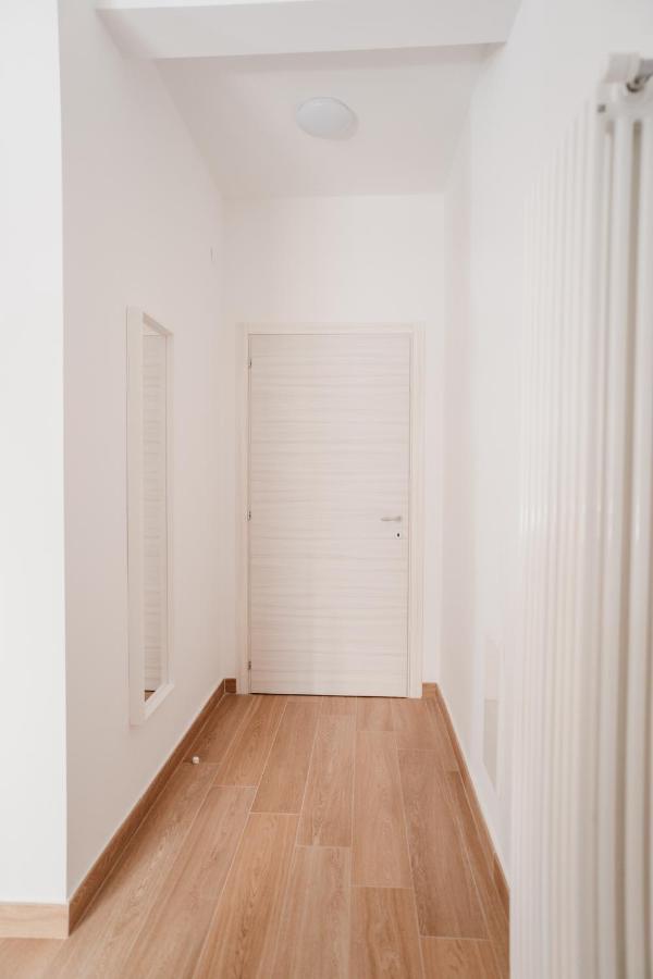 Brombeis Aurea By Casanapoletana - Town Center Apartment Наполи Екстериор снимка
